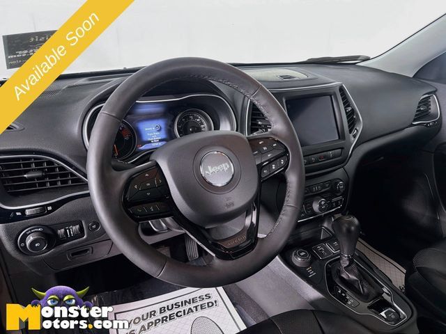 Used 2023 Jeep Cherokee Altitude Lux w/ Elite Group AWD/4WD image 9