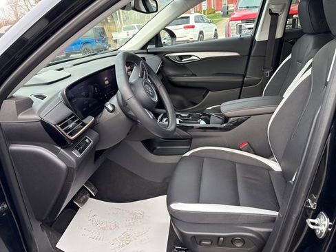 Used 2025 Buick Envision Sport Touring image 14