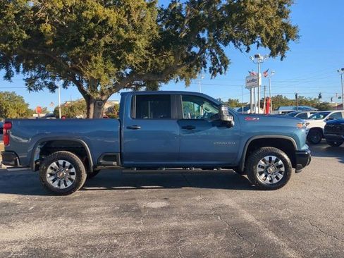 Used 2026 Chevrolet Silverado 2500 Custom w/ Custom Value Package image 3