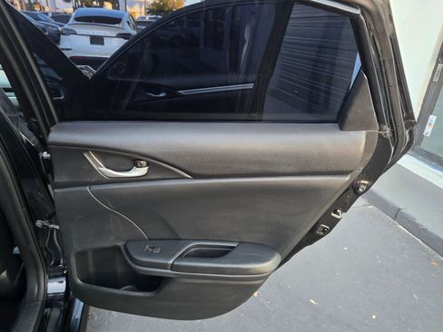 Used 2019 Honda Civic Sport image 22