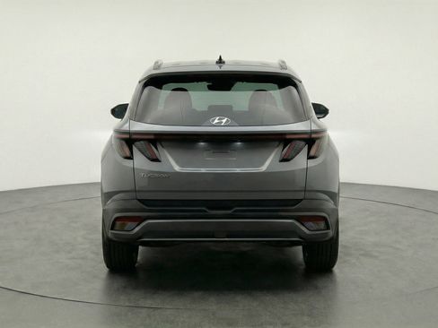 Used 2025 Hyundai Tucson SEL AWD/4WD image 7