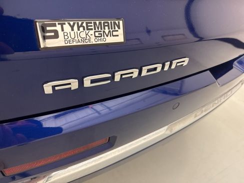 Used 2023 GMC Acadia Denali w/ Denali Ultimate Package image 24