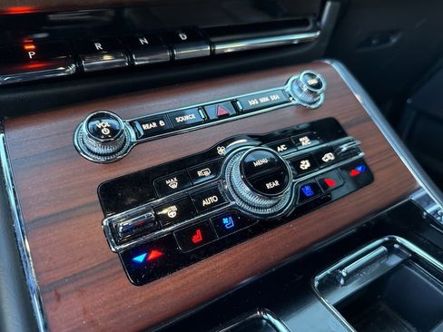 Used 2023 Lincoln Aviator Grand Touring w/ Equipment Group 301A image 7