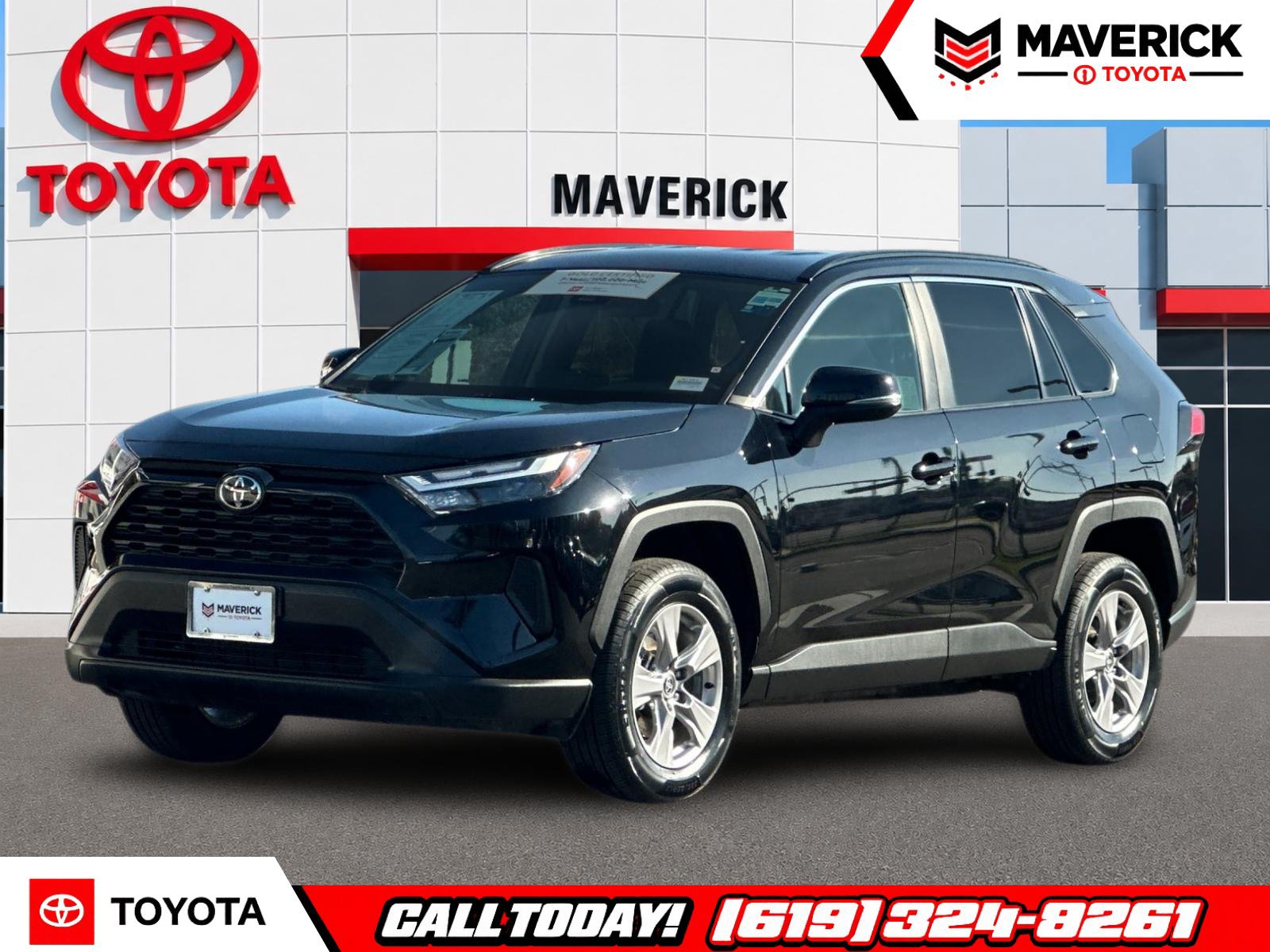 Used 2025 Toyota RAV4 XLE FWD image 1
