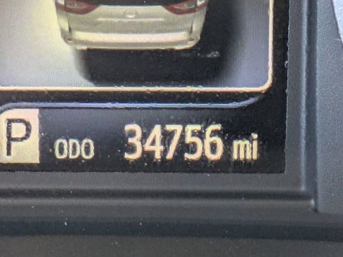 Used 2020 Toyota Sienna SE w/ Carpet Mat Package image 25