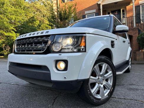 Used 2016 Land Rover LR4 HSE AWD/4WD image 2