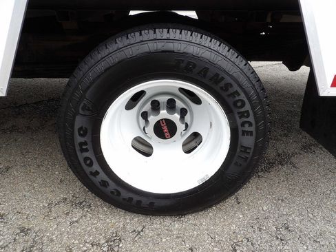 Used 2021 GMC Savana 3500 Extended w/ Power Convenience Package image 45