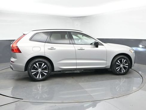 Used 2024 Volvo XC60 B5 Core w/ Climate Package AWD/4WD image 9