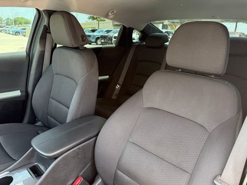 Used 2020 Chevrolet Malibu LT FWD image 12