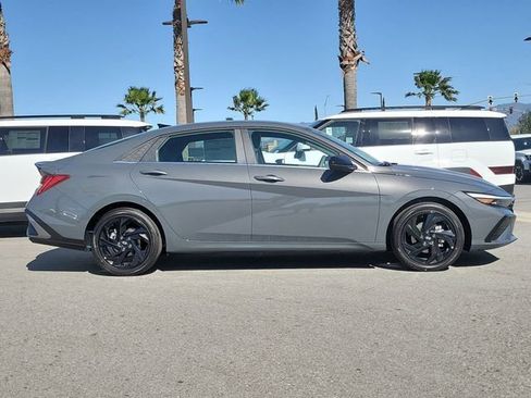 New 2026 Hyundai Elantra SEL Sport Premium image 24