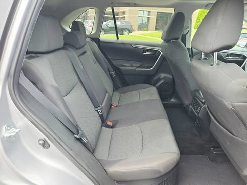 Used 2021 Toyota RAV4 XLE w/ Convenience Package AWD/4WD image 19