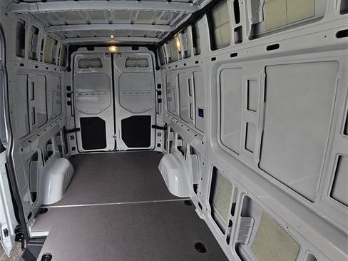 New 2025 Mercedes-Benz Sprinter 2500 image 13