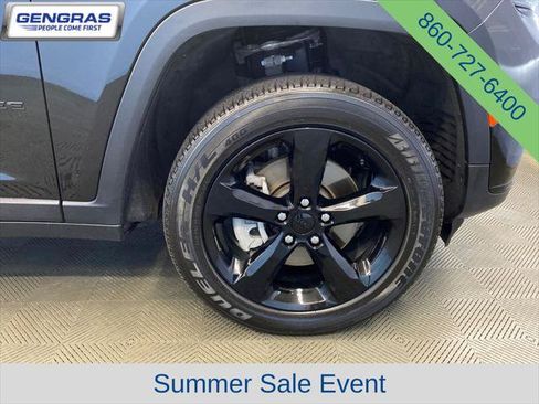 Certified 2025 Jeep Grand Cherokee L Altitude AWD/4WD image 51