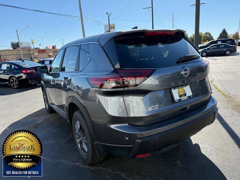 Used 2024 Nissan Rogue S image 7
