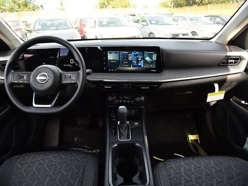 New 2026 Nissan Kicks SV image 8