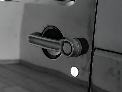 Used 2012 Jeep Wrangler Rubicon image 29