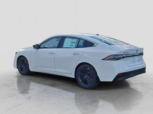 New 2026 Nissan Sentra SV image 5