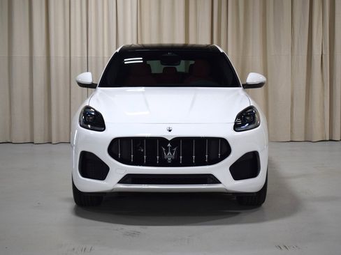 New 2025 Maserati Grecale GT image 7