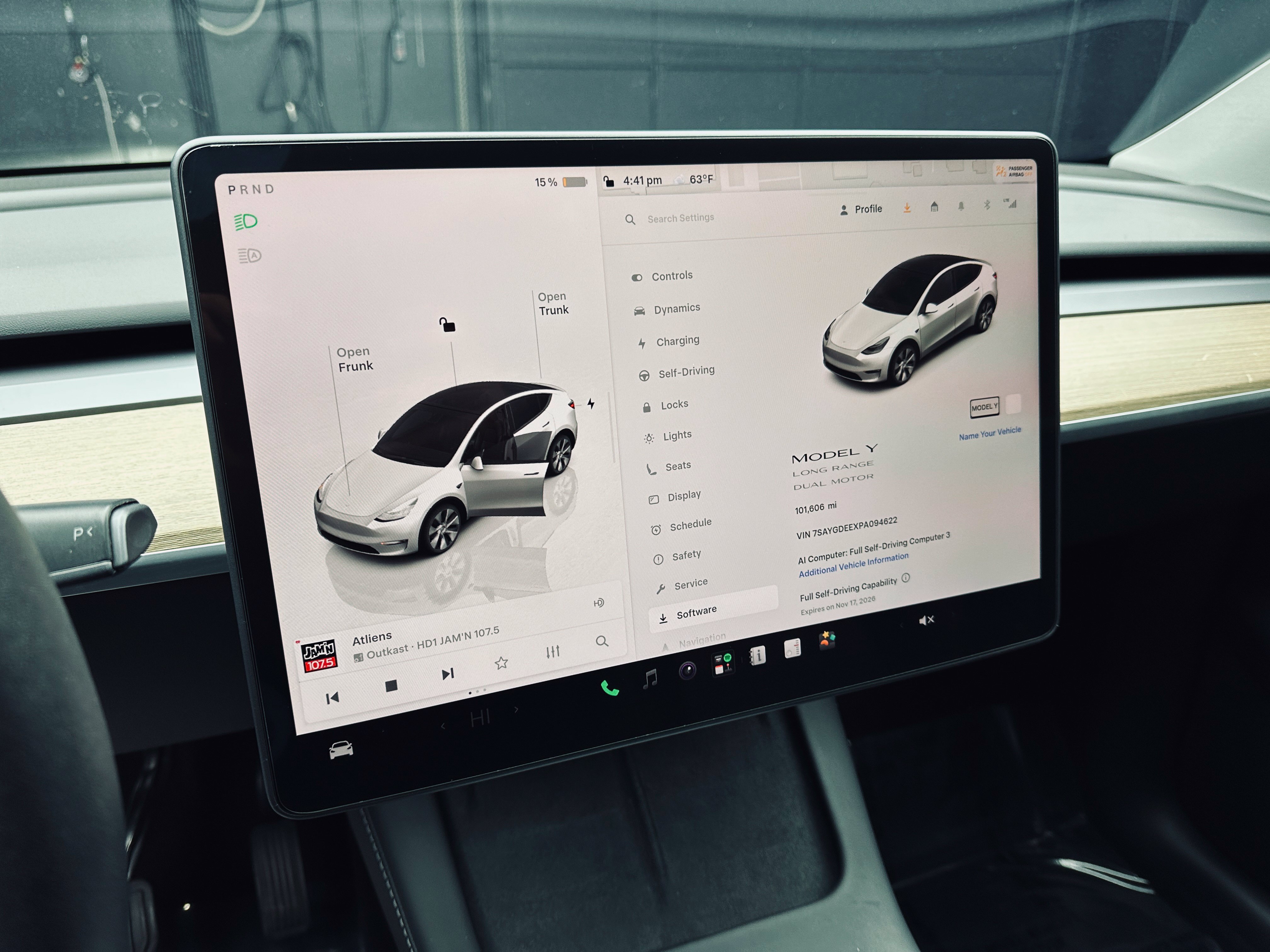 Used 2023 Tesla Model Y Long Range AWD/4WD image 2
