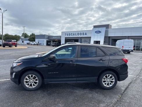 Used 2021 Chevrolet Equinox LS w/ LS Convenience Package AWD/4WD image 6