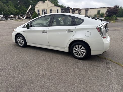 Used 2012 Toyota Prius Prime Plug-In Hybrid image 15