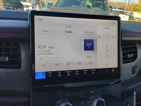 Used 2024 Ford Expedition Limited image 15