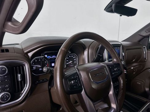Used 2020 GMC Sierra 1500 Denali w/ Denali Ultimate Package AWD/4WD image 9