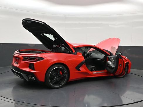 Used 2024 Chevrolet Corvette Stingray Preferred Cpe w/ 2LT RWD image 31