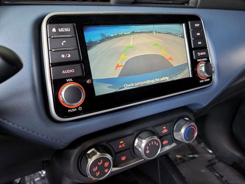 Used 2025 Nissan Versa SV image 18