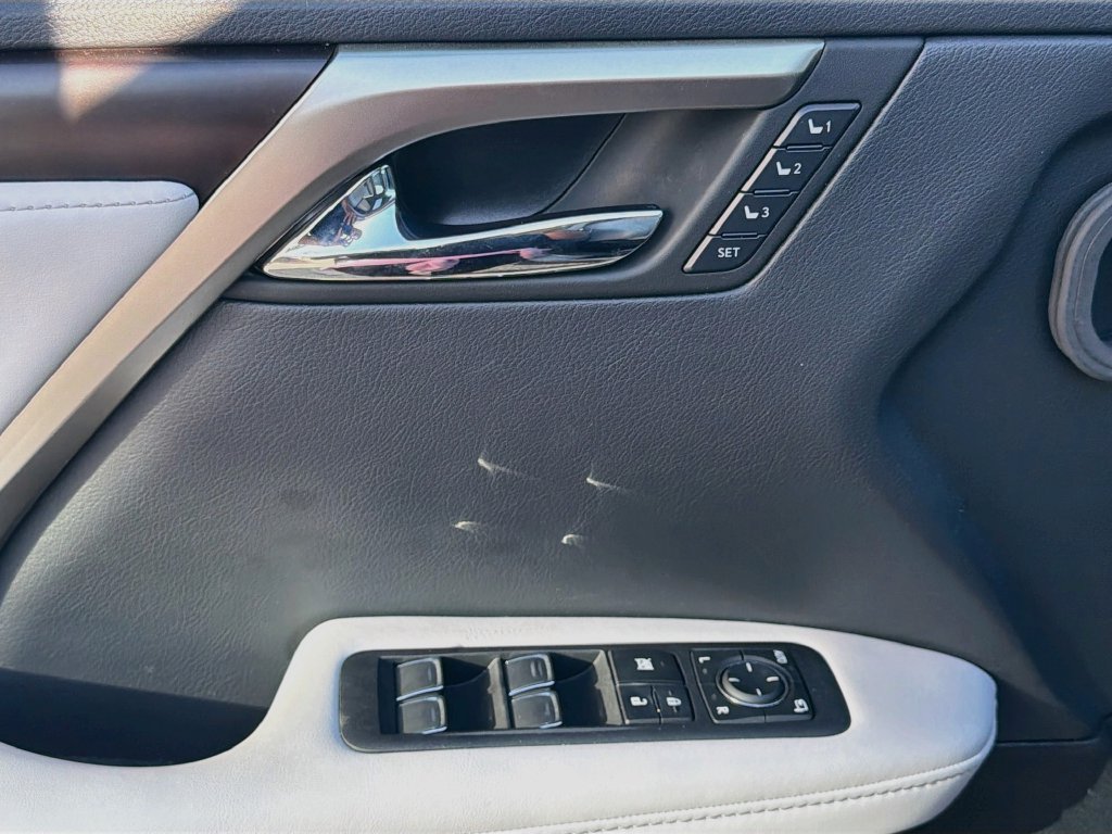 Used 2021 Lexus RX 450h AWD w/ Premium Package image 18