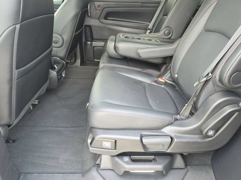 Used 2025 Honda Odyssey Sport-L image 13