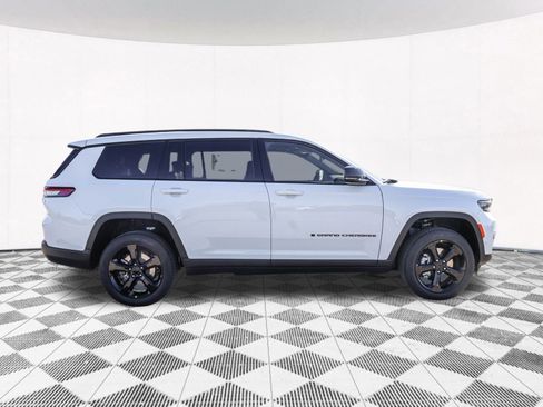 New 2025 Jeep Grand Cherokee L Limited image 13
