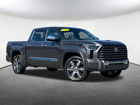 Used 2022 Toyota Tundra Capstone AWD/4WD image 2
