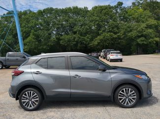 Used 2024 Nissan Kicks SV FWD video 2