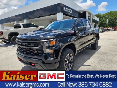 Used 2024 Chevrolet Silverado 1500 Custom Trail Boss AWD/4WD image 1