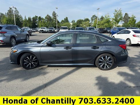 Certified 2024 Honda Civic EX image 4