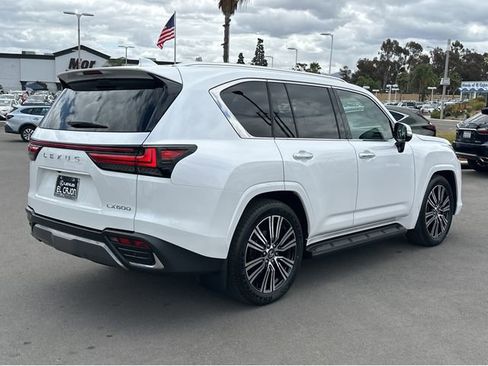 New 2026 Lexus LX 600 4WD w/ Luxury Package image 6