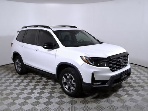 Used 2022 Honda Passport TrailSport image 6