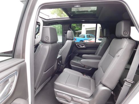 Used 2023 Chevrolet Tahoe Z71 AWD/4WD image 12