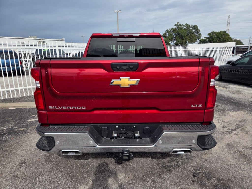Used 2026 Chevrolet Silverado 1500 LTZ w/ LTZ Premium Package AWD/4WD image 6