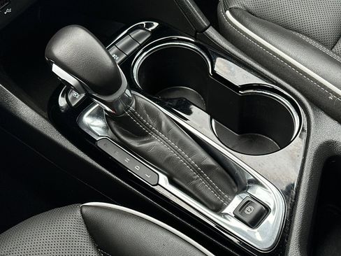 Used 2024 Buick Encore GX Avenir w/ Avenir Convenience Package image 21