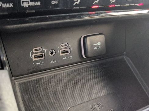 Used 2024 Jeep Grand Cherokee Altitude RWD image 30