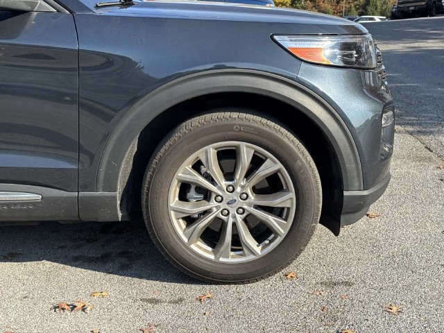 Used 2022 Ford Explorer XLT w/ Equipment Group 202A AWD/4WD image 9