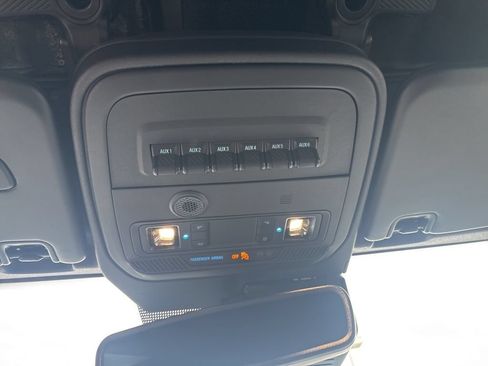 Used 2024 Ford Bronco Wildtrak AWD/4WD image 29