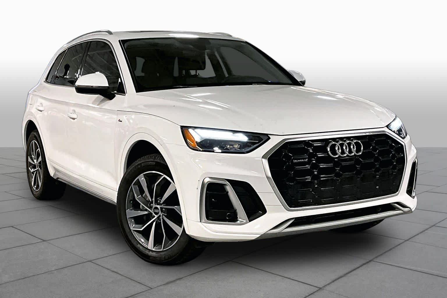 Used 2023 Audi Q5 2.0T Premium Plus w/ Premium Plus Package AWD/4WD image 3