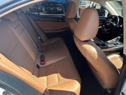 Used 2016 Lexus IS 200t RWD image 13