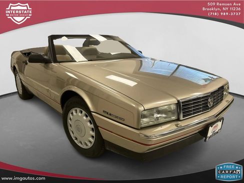 Used 1993 Cadillac Allante image 2