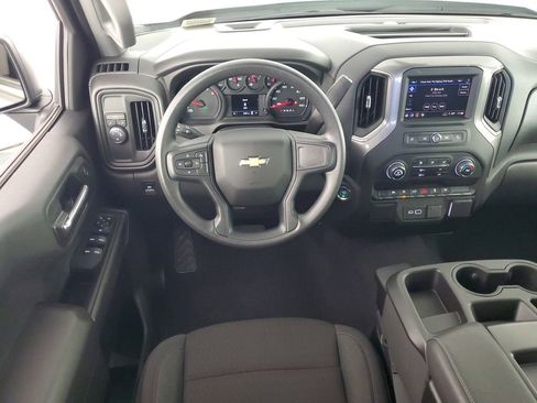 Used 2025 Chevrolet Silverado 1500 Custom image 15