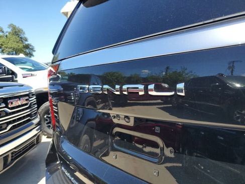 New 2026 GMC Yukon Denali AWD/4WD image 9