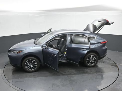 Used 2022 Toyota Venza LE AWD/4WD image 47